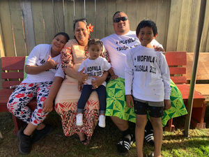 Meet your Posher, Faataualofa